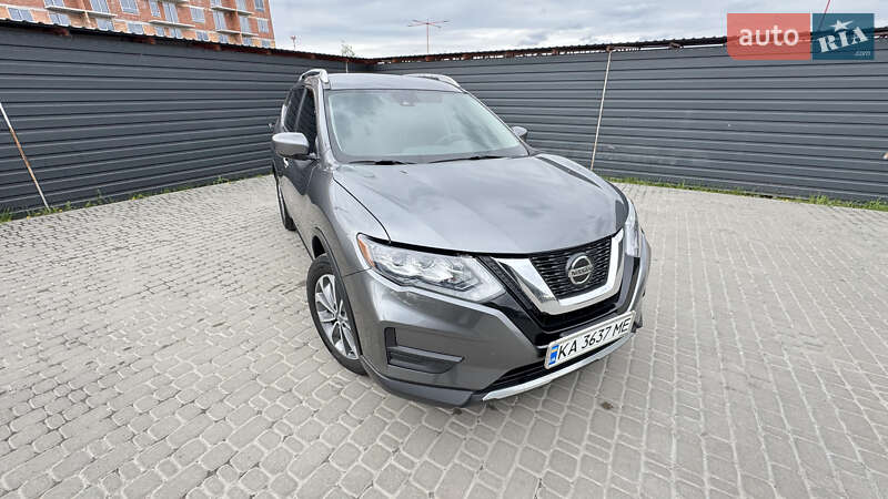 Позашляховик / Кросовер Nissan Rogue 2020 в Києві