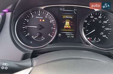 Позашляховик / Кросовер Nissan Rogue 2013 в 
