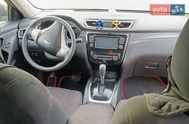 Позашляховик / Кросовер Nissan Rogue 2013 в 