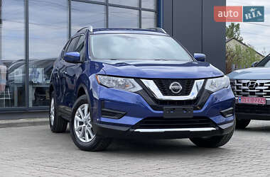 Позашляховик / Кросовер Nissan Rogue 2020 в Нововолинську