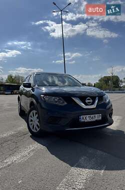 Позашляховик / Кросовер Nissan Rogue 2015 в 