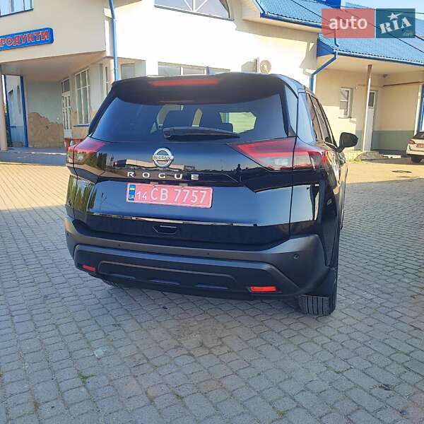 Позашляховик / Кросовер Nissan Rogue 2021 в Львові