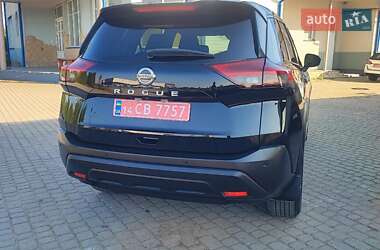 Внедорожник / Кроссовер Nissan Rogue 2021 в 
