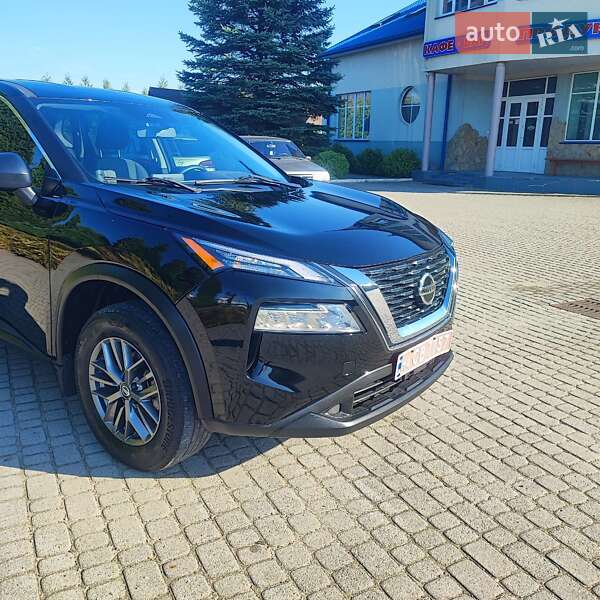 Позашляховик / Кросовер Nissan Rogue 2021 в Львові