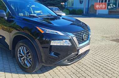 Внедорожник / Кроссовер Nissan Rogue 2021 в 