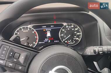 Внедорожник / Кроссовер Nissan Rogue 2021 в 