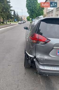 Внедорожник / Кроссовер Nissan Rogue 2019 в 