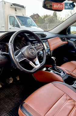 Внедорожник / Кроссовер Nissan Rogue 2016 в Львове