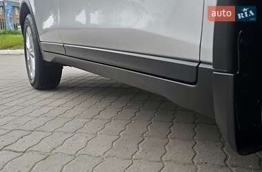 Позашляховик / Кросовер Nissan Rogue 2015 в 