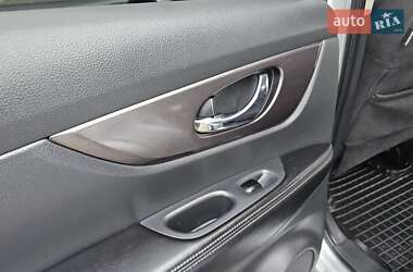 Позашляховик / Кросовер Nissan Rogue 2015 в 