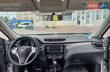 Позашляховик / Кросовер Nissan Rogue 2015 в 