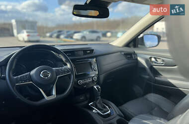 Позашляховик / Кросовер Nissan Rogue 2018 в 