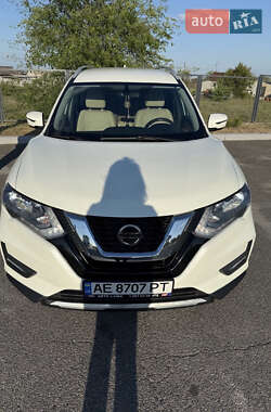 Внедорожник / Кроссовер Nissan Rogue 2017 в Днепре