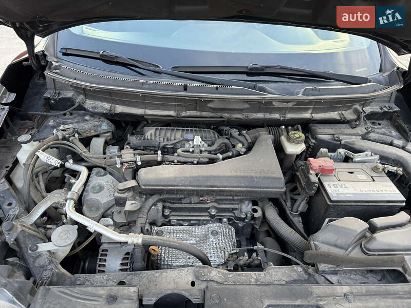 Позашляховик / Кросовер Nissan Rogue 2015 в Рівному