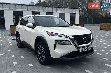 Внедорожник / Кроссовер Nissan Rogue 2020 в Киеве