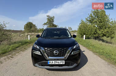Позашляховик / Кросовер Nissan Rogue 2020 в 