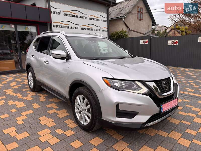 Позашляховик / Кросовер Nissan Rogue 2019 в Львові