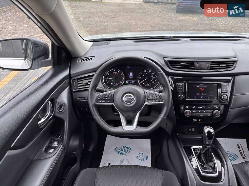 Позашляховик / Кросовер Nissan Rogue 2019 в Львові