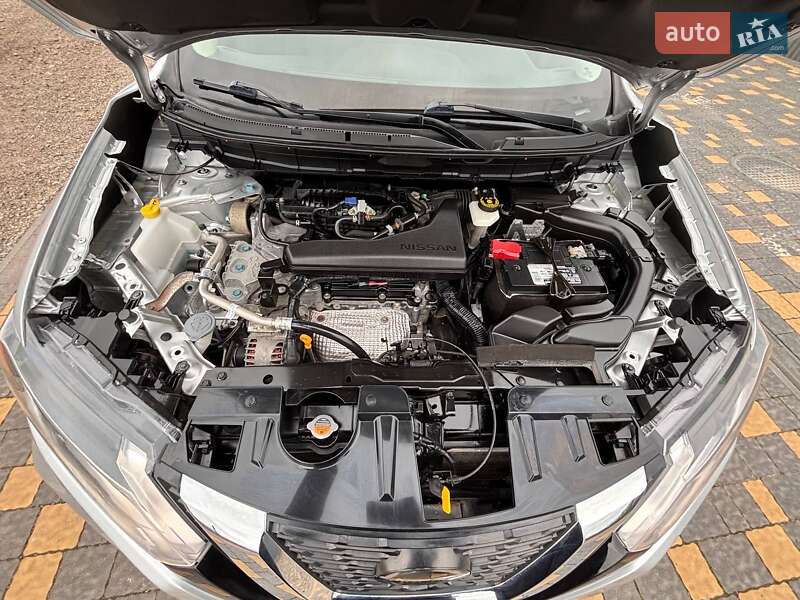 Позашляховик / Кросовер Nissan Rogue 2019 в Львові