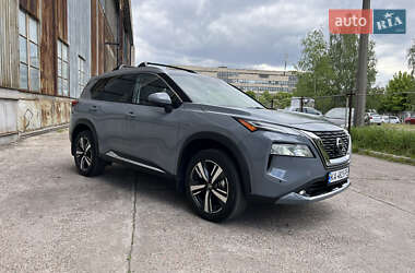 Позашляховик / Кросовер Nissan Rogue 2021 в Києві