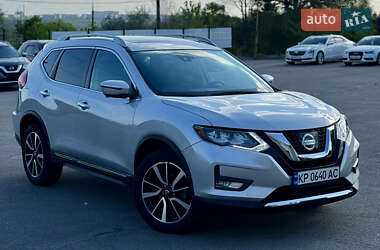 Позашляховик / Кросовер Nissan Rogue 2019 в 