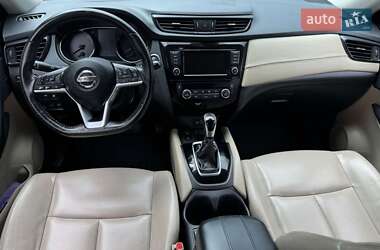 Позашляховик / Кросовер Nissan Rogue 2019 в 