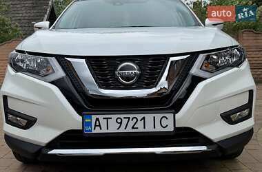 Позашляховик / Кросовер Nissan Rogue 2019 в 