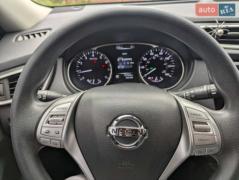 Позашляховик / Кросовер Nissan Rogue 2016 в Луцьку