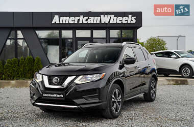 Позашляховик / Кросовер Nissan Rogue 2019 в Чернівцях