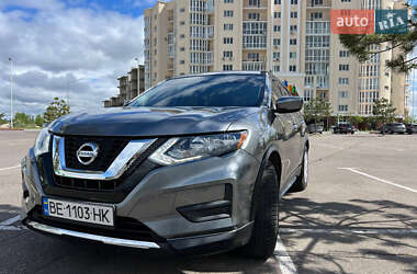 Внедорожник / Кроссовер Nissan Rogue 2016 в Николаеве