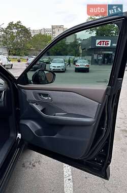 Позашляховик / Кросовер Nissan Rogue 2021 в 