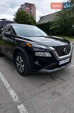 Позашляховик / Кросовер Nissan Rogue 2021 в 
