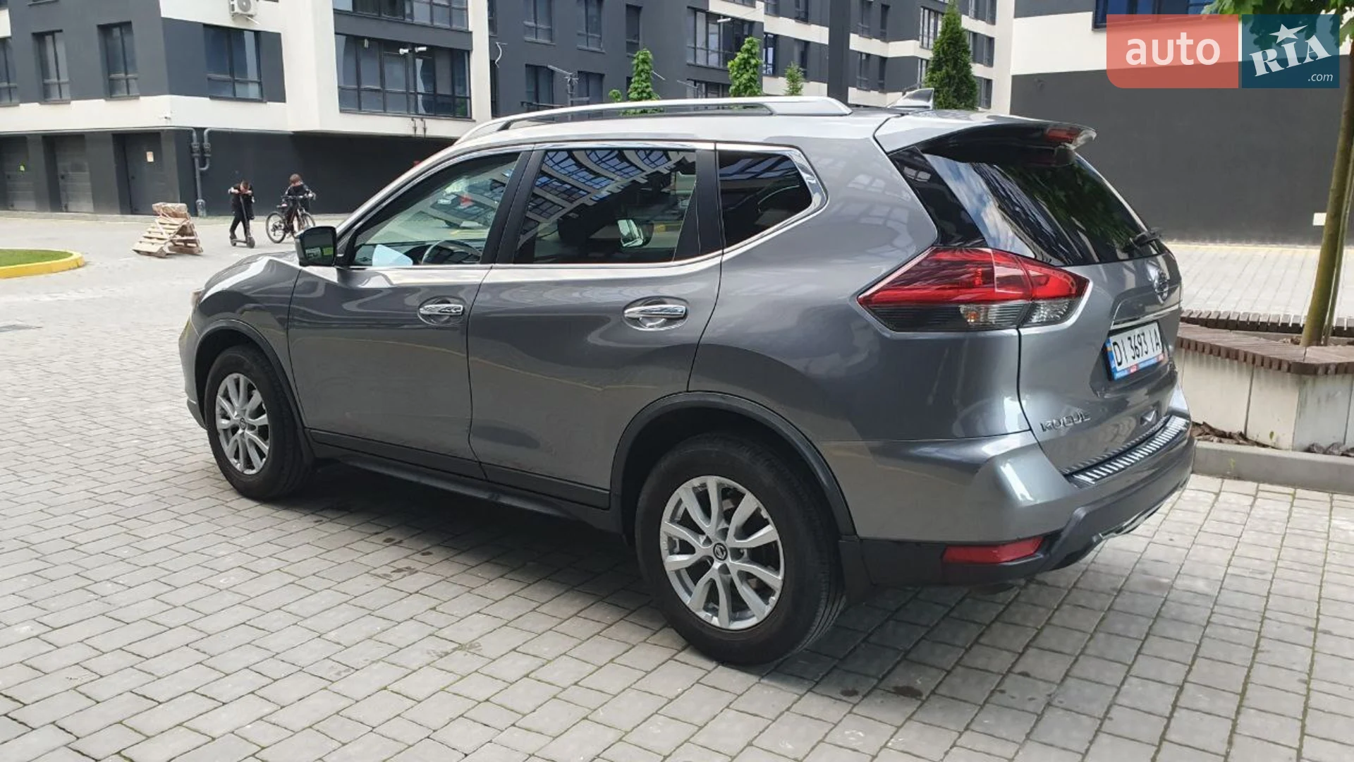2018 Nissan Rogue - мініатюра 3