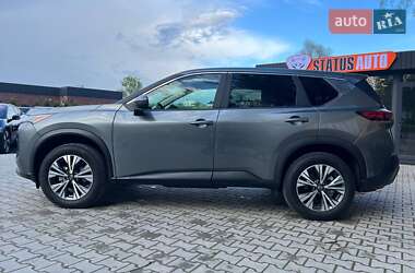 Внедорожник / Кроссовер Nissan Rogue 2023 в 