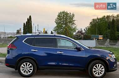 Внедорожник / Кроссовер Nissan Rogue 2019 в 
