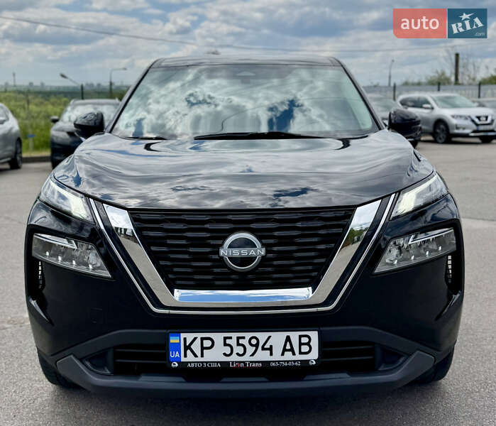 Внедорожник / Кроссовер Nissan Rogue 2022 в Запорожье