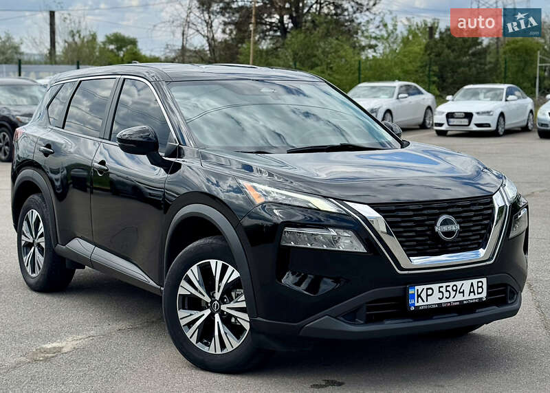 Внедорожник / Кроссовер Nissan Rogue 2022 в Запорожье