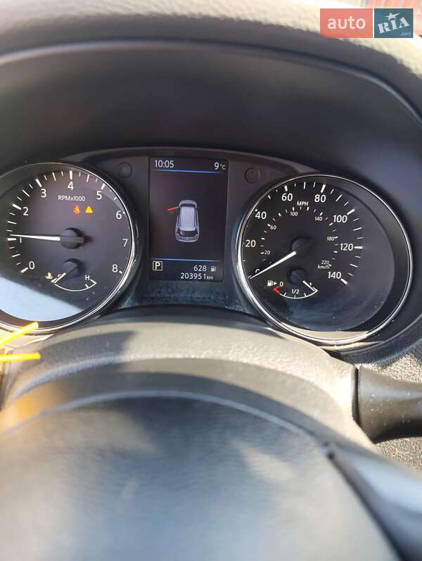 Внедорожник / Кроссовер Nissan Rogue 2017 в Берегово