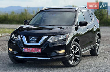 Позашляховик / Кросовер Nissan Rogue 2017 в 