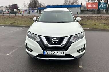 Позашляховик / Кросовер Nissan Rogue 2017 в Києві