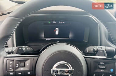 Позашляховик / Кросовер Nissan Rogue 2023 в 
