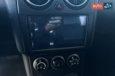 Внедорожник / Кроссовер Nissan Rogue 2008 в 