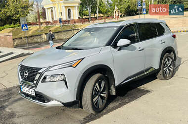 Позашляховик / Кросовер Nissan Rogue 2023 в 