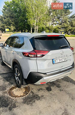 Позашляховик / Кросовер Nissan Rogue 2023 в 
