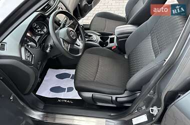 Позашляховик / Кросовер Nissan Rogue 2018 в 