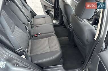Позашляховик / Кросовер Nissan Rogue 2018 в 