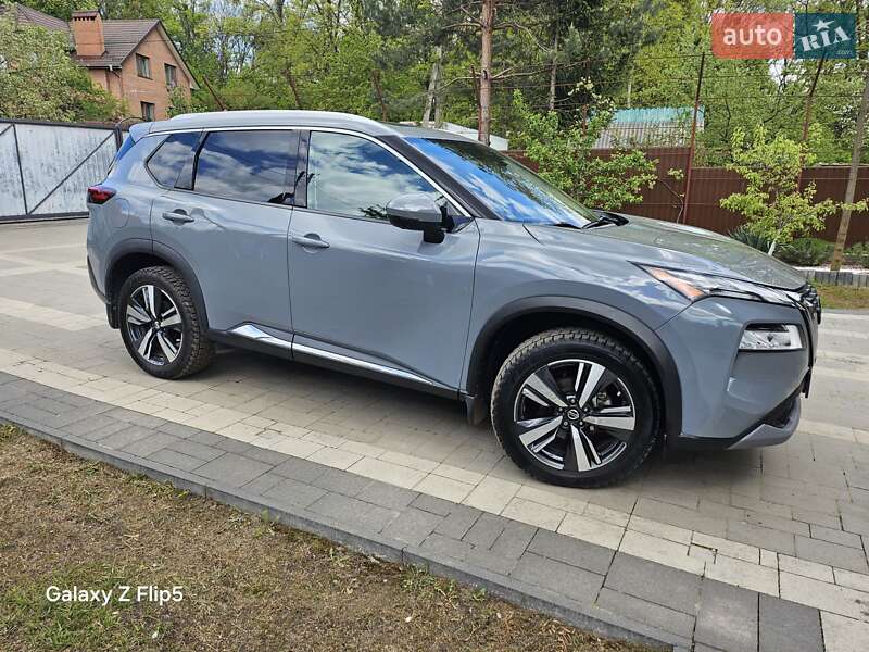 Nissan Rogue 2020