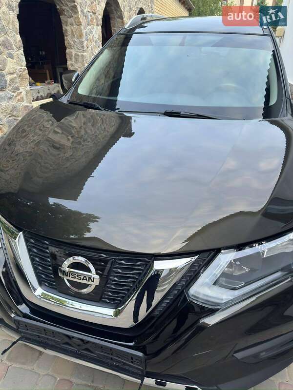 Позашляховик / Кросовер Nissan Rogue 2016 в Краснограді