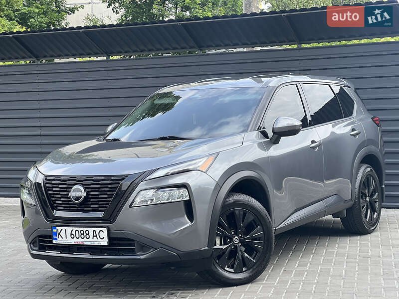 Позашляховик / Кросовер Nissan Rogue 2021 в 
