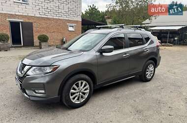 Внедорожник / Кроссовер Nissan Rogue 2019 в 